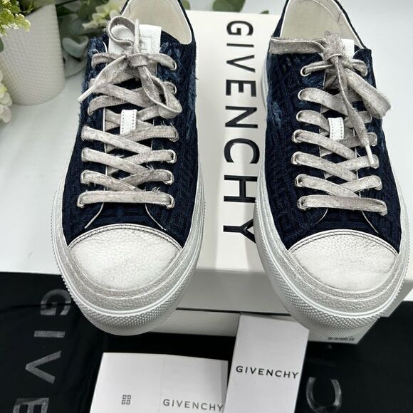 Men’s Givenchy four G navy distressed city sneakers size 43, made in Italy - Picture 2 of 11